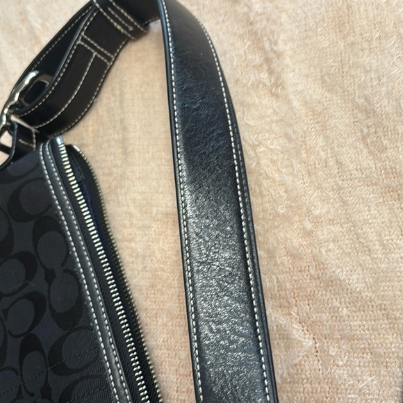 🖤 Vintage Coach Shoulder Bag 🖤 - Picture 4 of 12